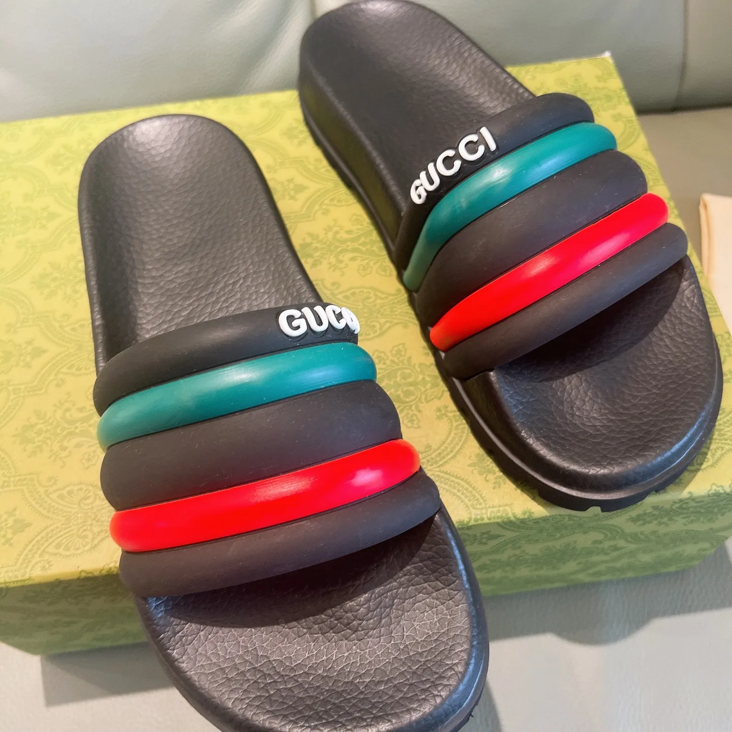 Men's Men's Shoes 130🐮🐮Gucci Gucci Slippers Gucci 2024 latest beach sandals slippers Original molding double G LOGO Original molding consistent Outsole: Men's Men's Shoes u double-layer outsole Size: 35-46